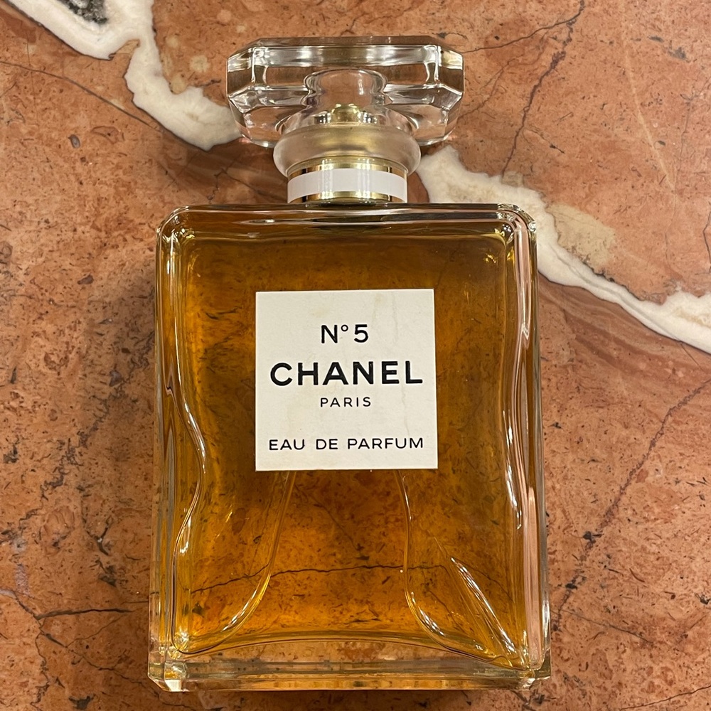 NEW barely used CHANEL N5 perfume! Almost like new, delicious, classy scent.
